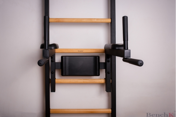 Spalier BenchK 232B, cu bara de tractiuni convertibila si 6 manere - 3 | YEO