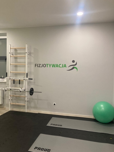 Poza cu Spalier BenchK 231W, cu bara de tractiuni convertibila si 6 manere