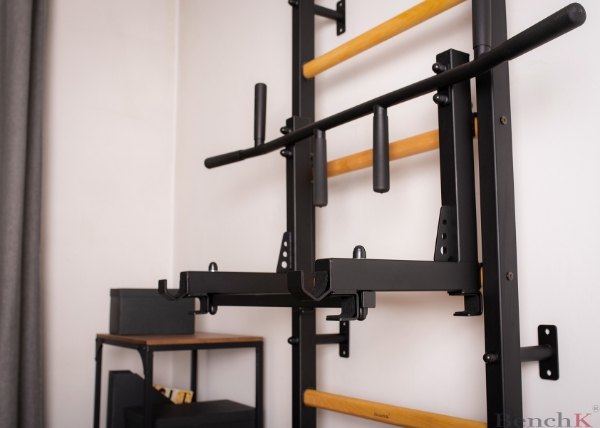 Spalier BenchK 732B,  cu bara de tractiune convertibila din otel cu 6 manere si suport pentru spate - 1 | YEO
