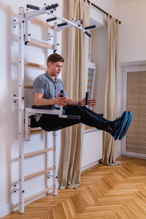 Poza cu Spalier BenchK 732W,  cu bara de tractiune convertibila din otel cu 6 manere si suport pentru spate