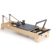 Poza cu Reformer Pilates din Lemn Profesional – Stabilitate și Performanță pentru Studio