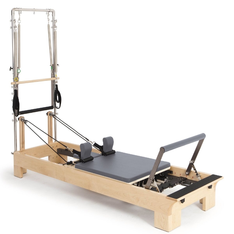 Poza cu Reformer Pilates din Lemn cu Turn Profesional – Half Trapeze pentru Studiouri și Recuperare