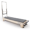 Poza cu Reformer Pilates Elite din Lemn cu Turn Profesional – Premium pentru Studiouri și Recuperare