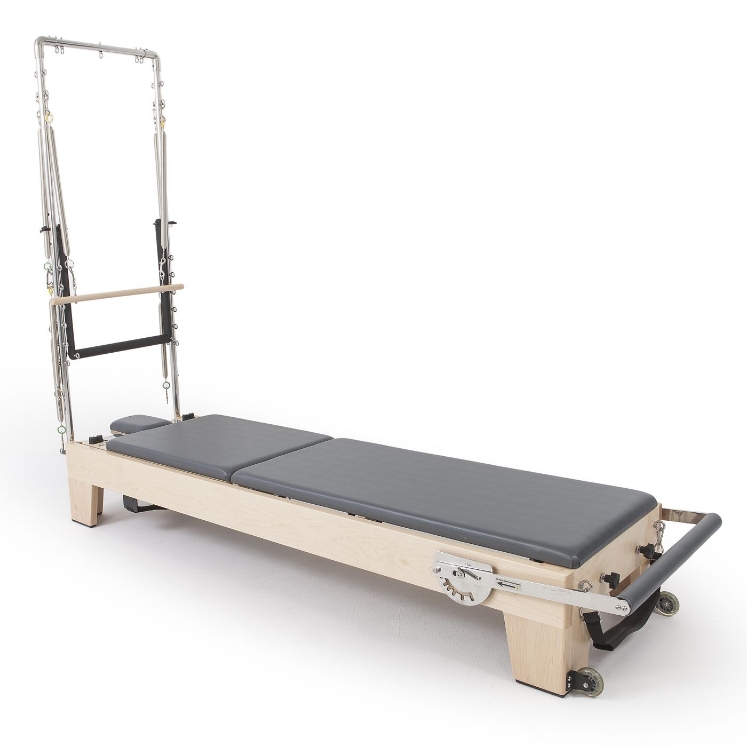 Poza cu Reformer Pilates Elite din Lemn cu Turn Profesional – Premium pentru Studiouri și Recuperare