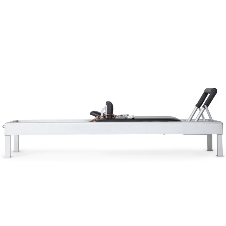 Poza cu Reformer Pilates Classic Profesional – Design Clasic pentru Studiouri Pilates