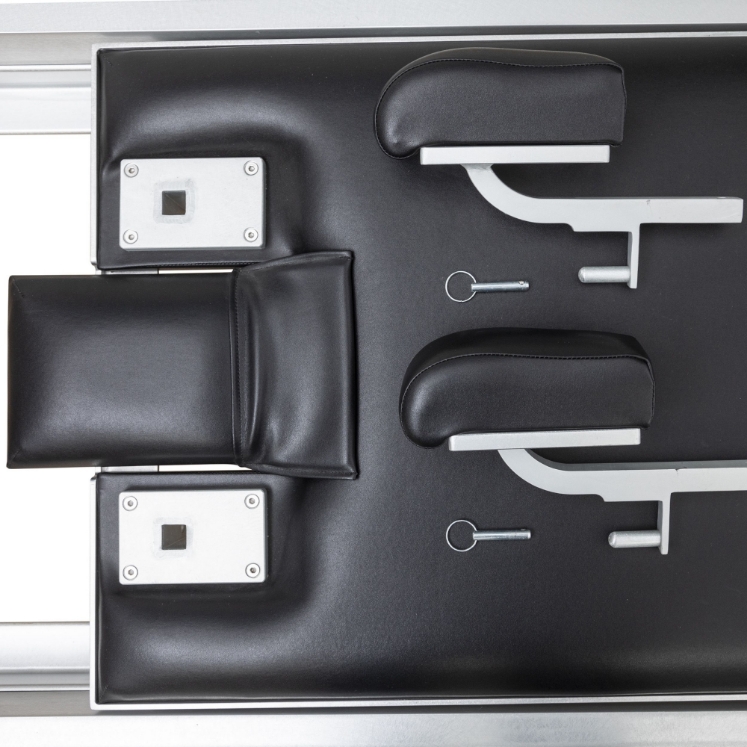 Poza cu Reformer Pilates Classic Profesional – Design Clasic pentru Studiouri Pilates