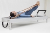Poza cu Reformer Pilates Classic Profesional – Design Clasic pentru Studiouri Pilates