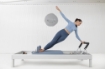 Poza cu Reformer Pilates Classic Profesional – Design Clasic pentru Studiouri Pilates
