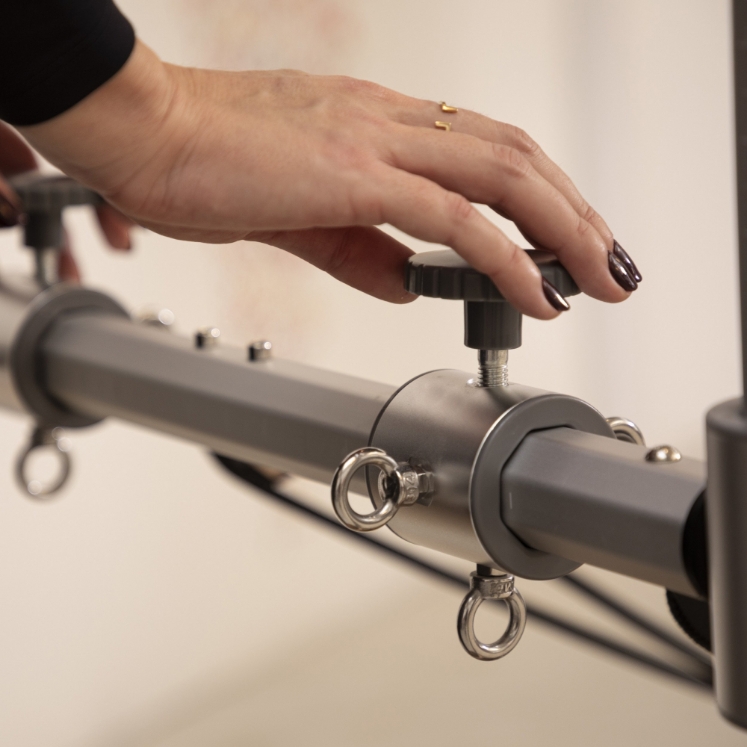 Poza cu Reformer Pilates Master Instructor Profesional – Premium pentru Studiouri și Instructori