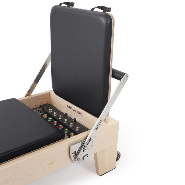 Poza cu Reformer Pilates Elite din Lemn cu Turn Profesional – Premium pentru Studiouri și Recuperare