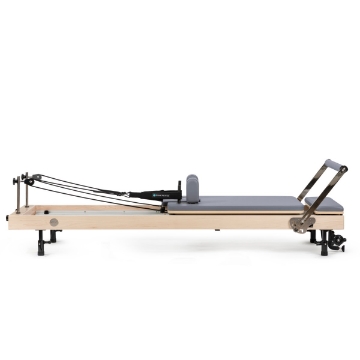 Poza cu Reformer Pilates Vertical pentru Acasă – Compact și Ușor de Depozitat