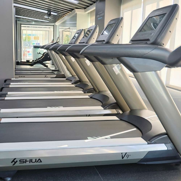 Poza cu Banda de alergare profesionala V9+, 6CP, 20 km/h, ecran tactil 21.5″ SHUA 