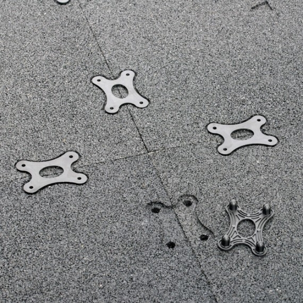 Poza cu Gymfloor Rubber Tile System - Verbinder-Frog - Conector plastic pentru plăci