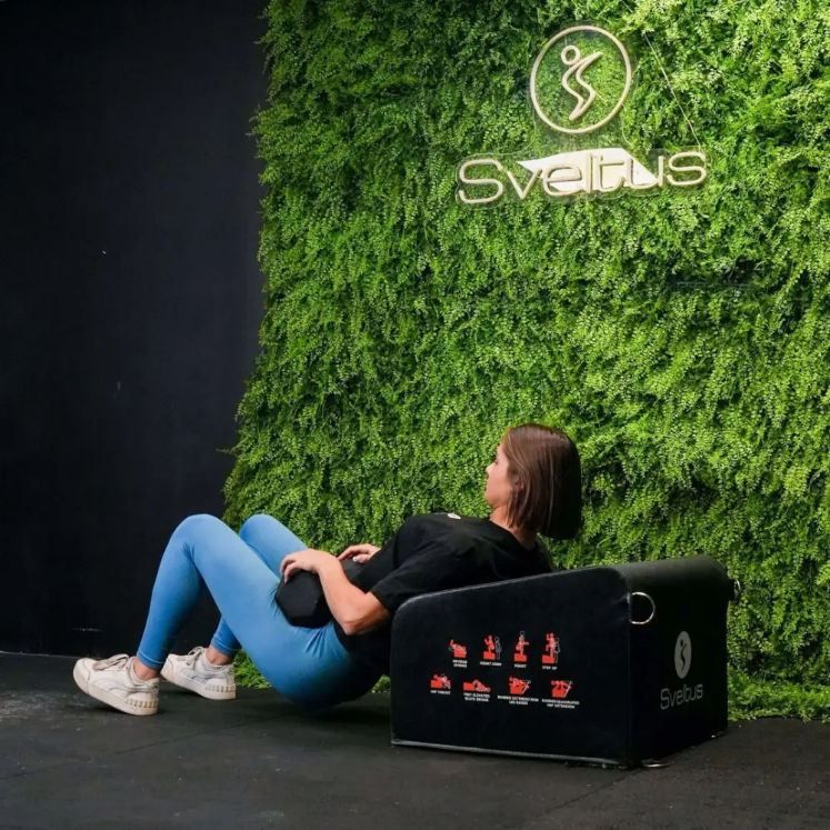 Exercitii la Cutia pliometrica glute box sveltus