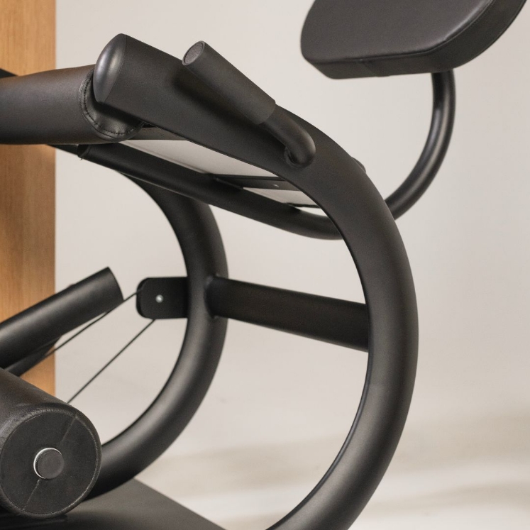 Poza cu Aparat extensie picioare NOHRD Studio Line, OAK, 75kg