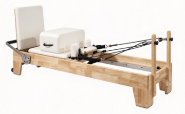 Poza cu Reformer Pilates din Lemn cu Tapițerie Ivory – Aparat Profesional Pilates